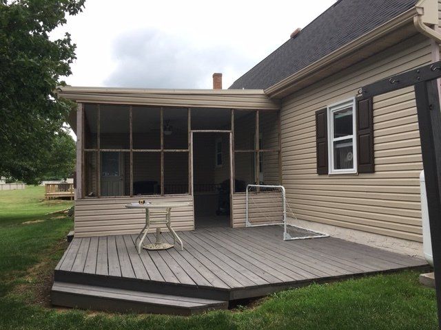Side House Deck — Strasburg, PA — Hillside Construction LLC