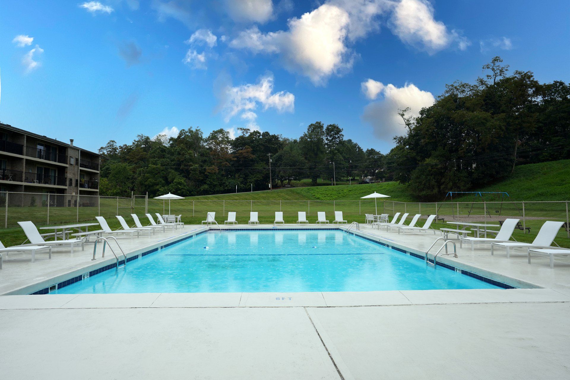 Lindenbrooke Apartments in South Park, PA