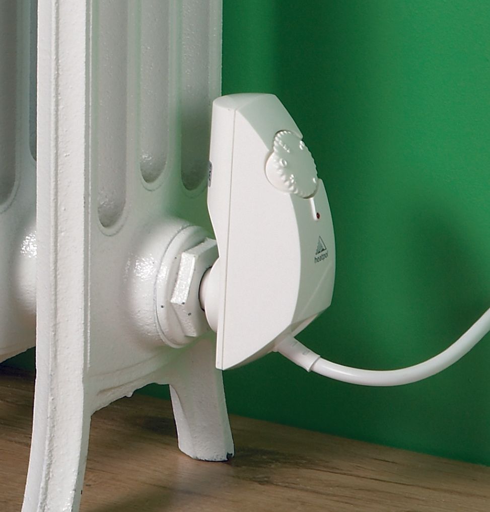 Electric element in satin chrome Electric element in satin chrome for use in column, cast iron and sectional aluminium radiators