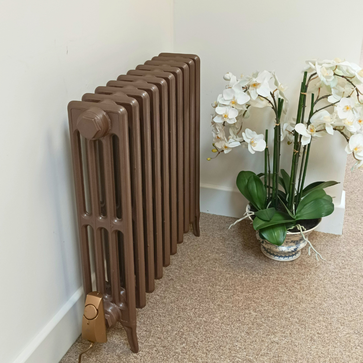 Press lacquered pressed steel electric radiator Press lacquered pressed steel electric radiator