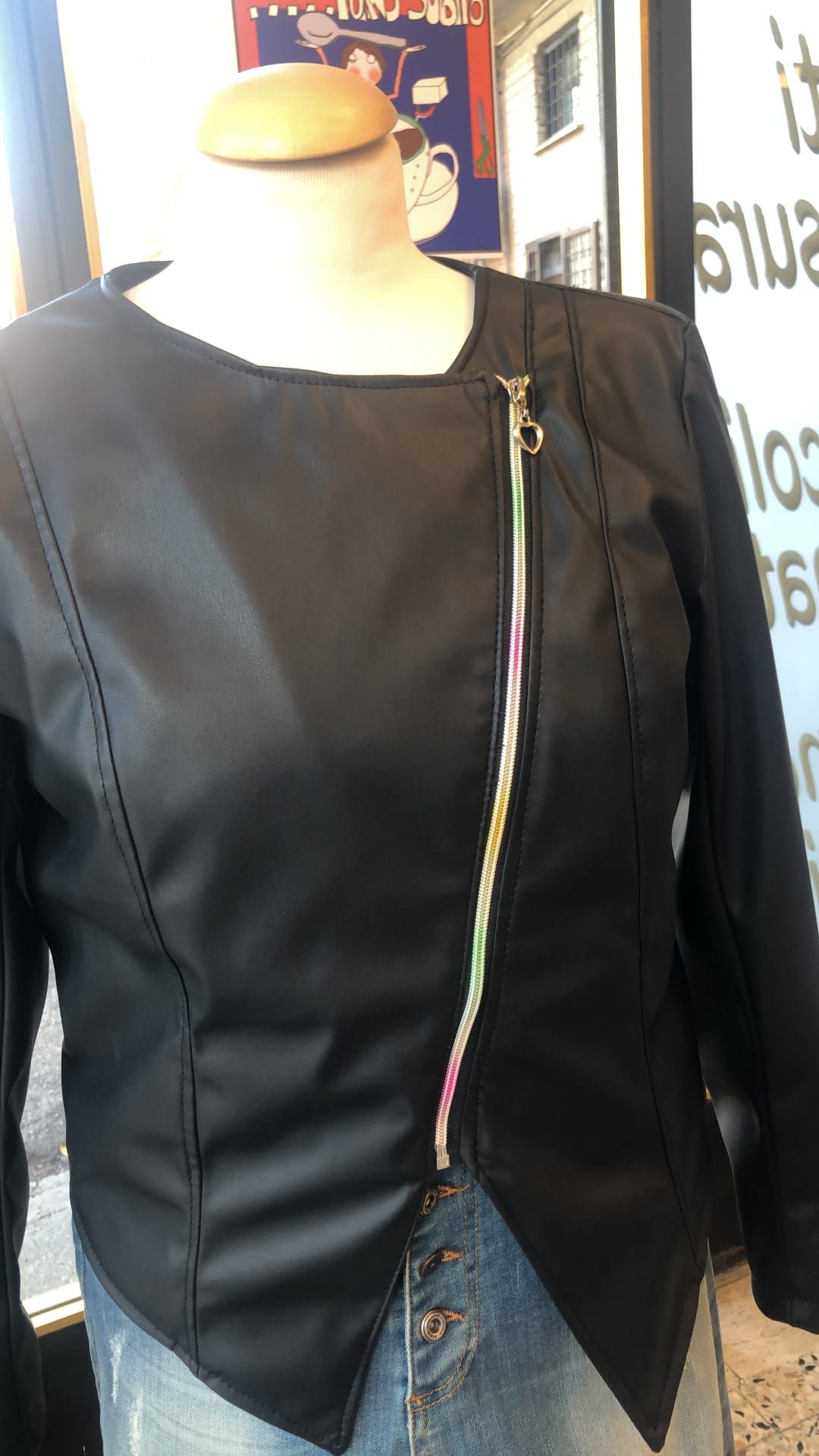 Accessori artigianali per bambini e neonati.