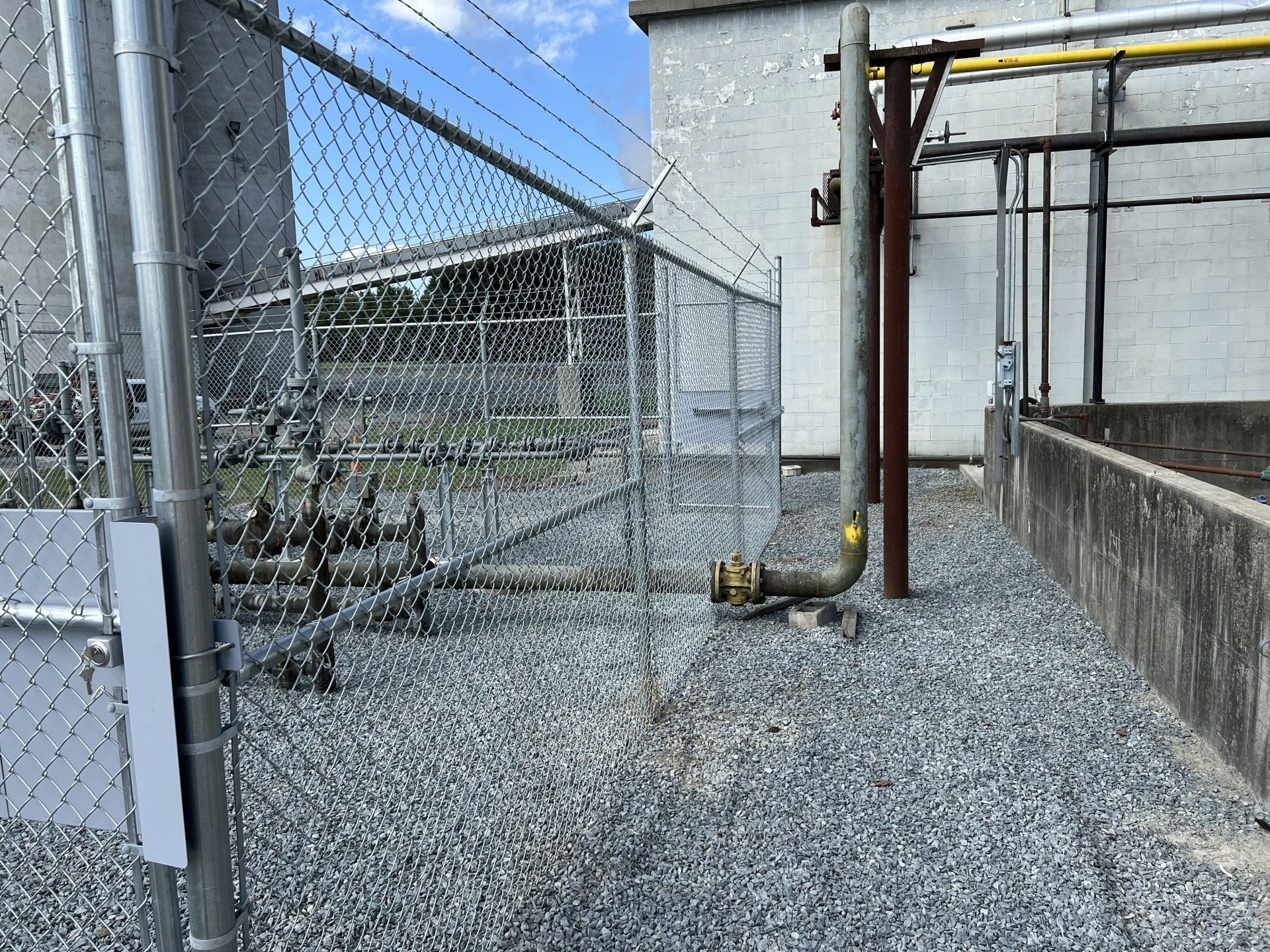 Latham Custom Fence 321