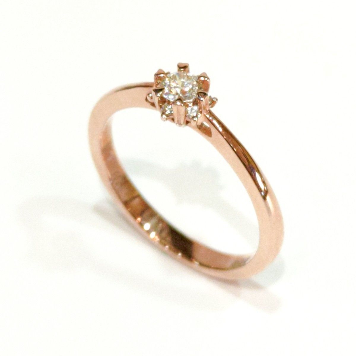 玫瑰金愛心六爪鑽戒