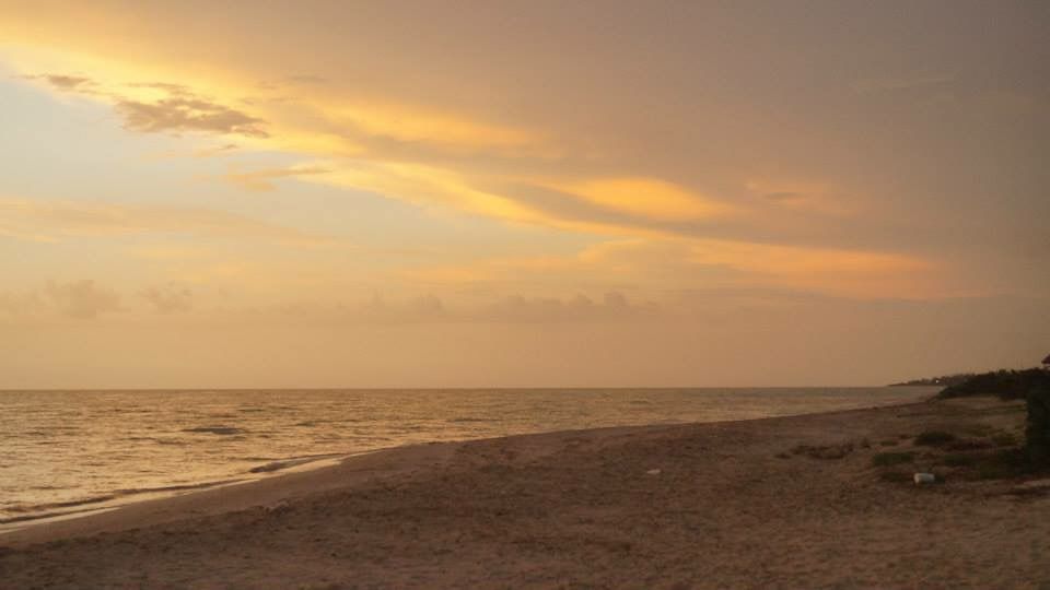 Atardecer en la playa Tecnohotel Beach