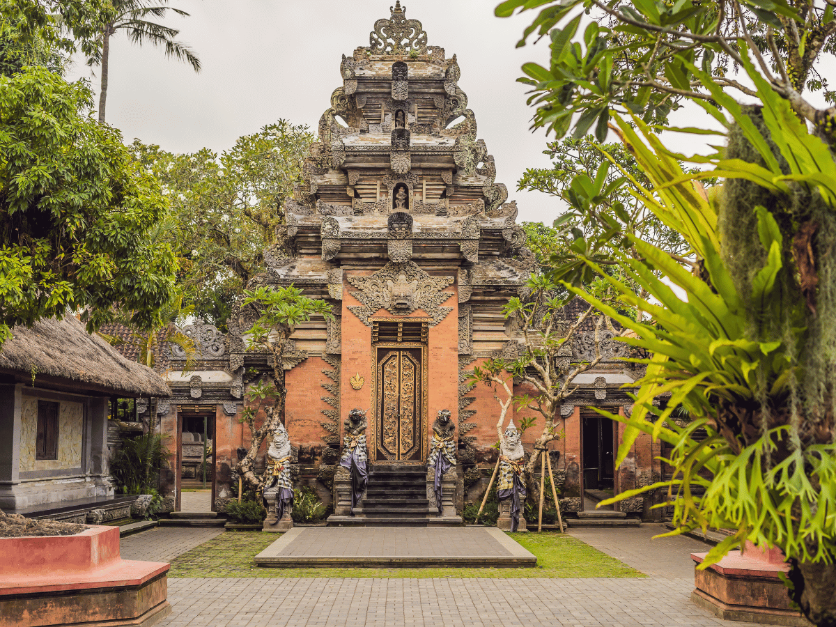 ubud palace, bali