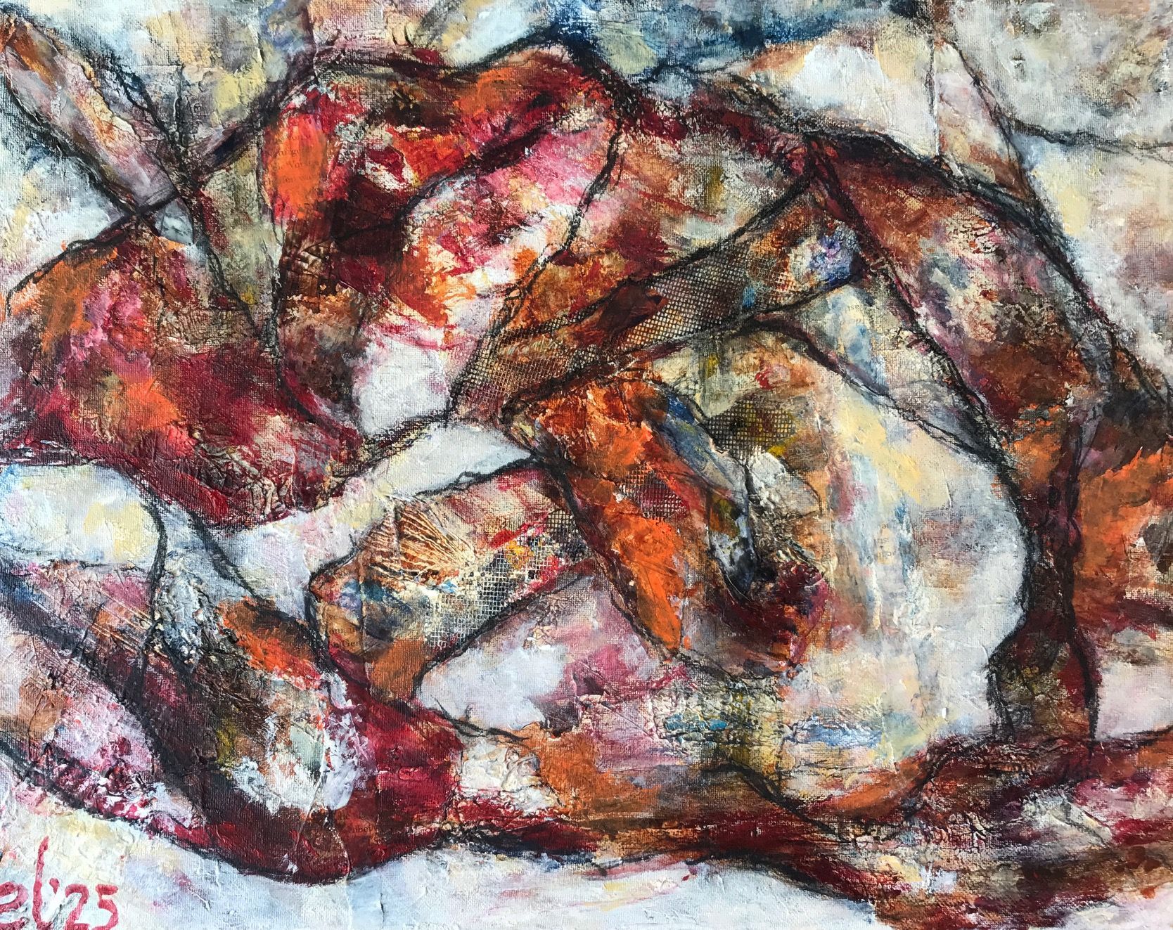 Abstract schilderij met wervelende penseelstreken in rood, oranje, bruin en wit.