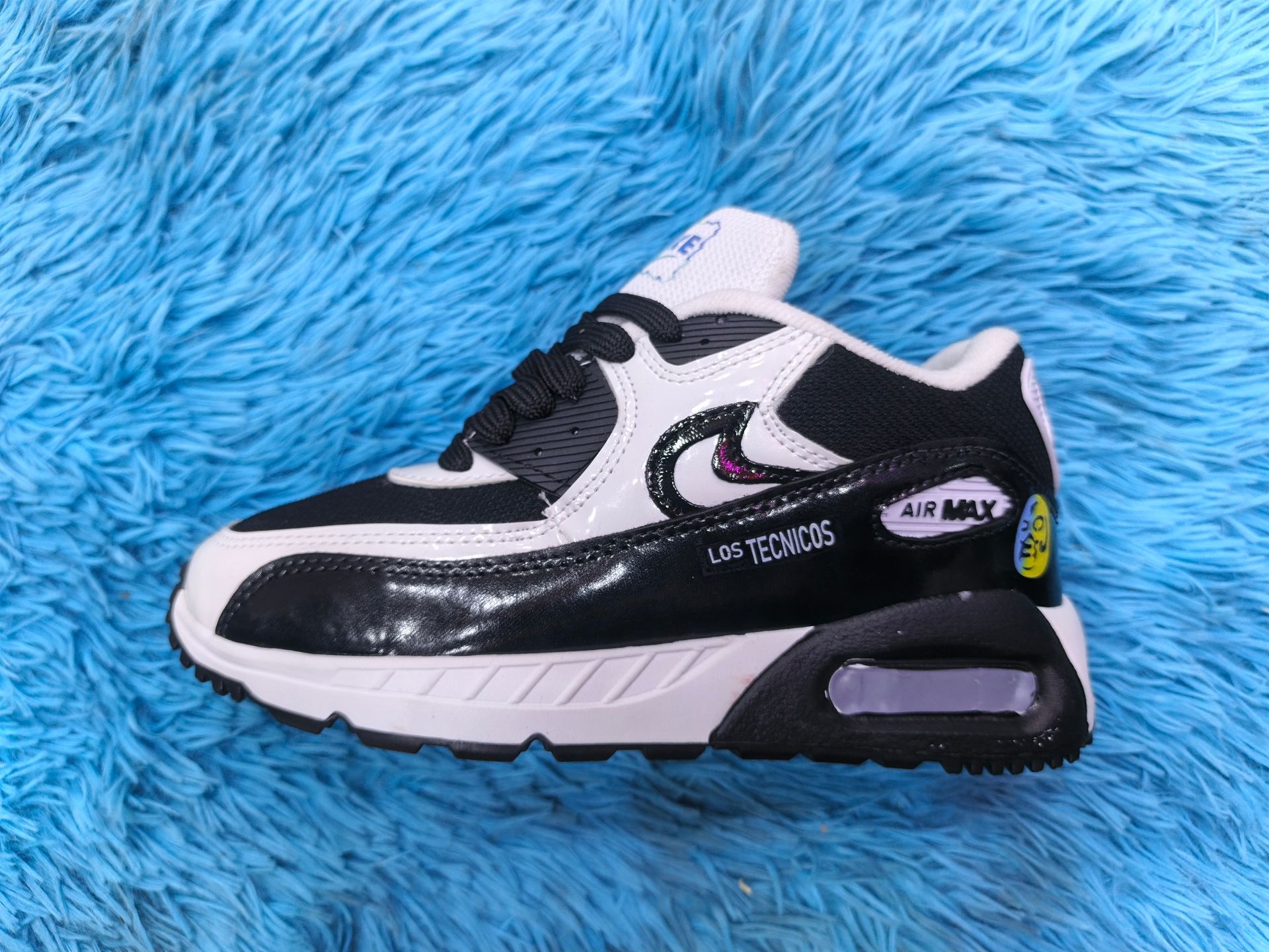 NIKE AIR MAX LUCHADOR