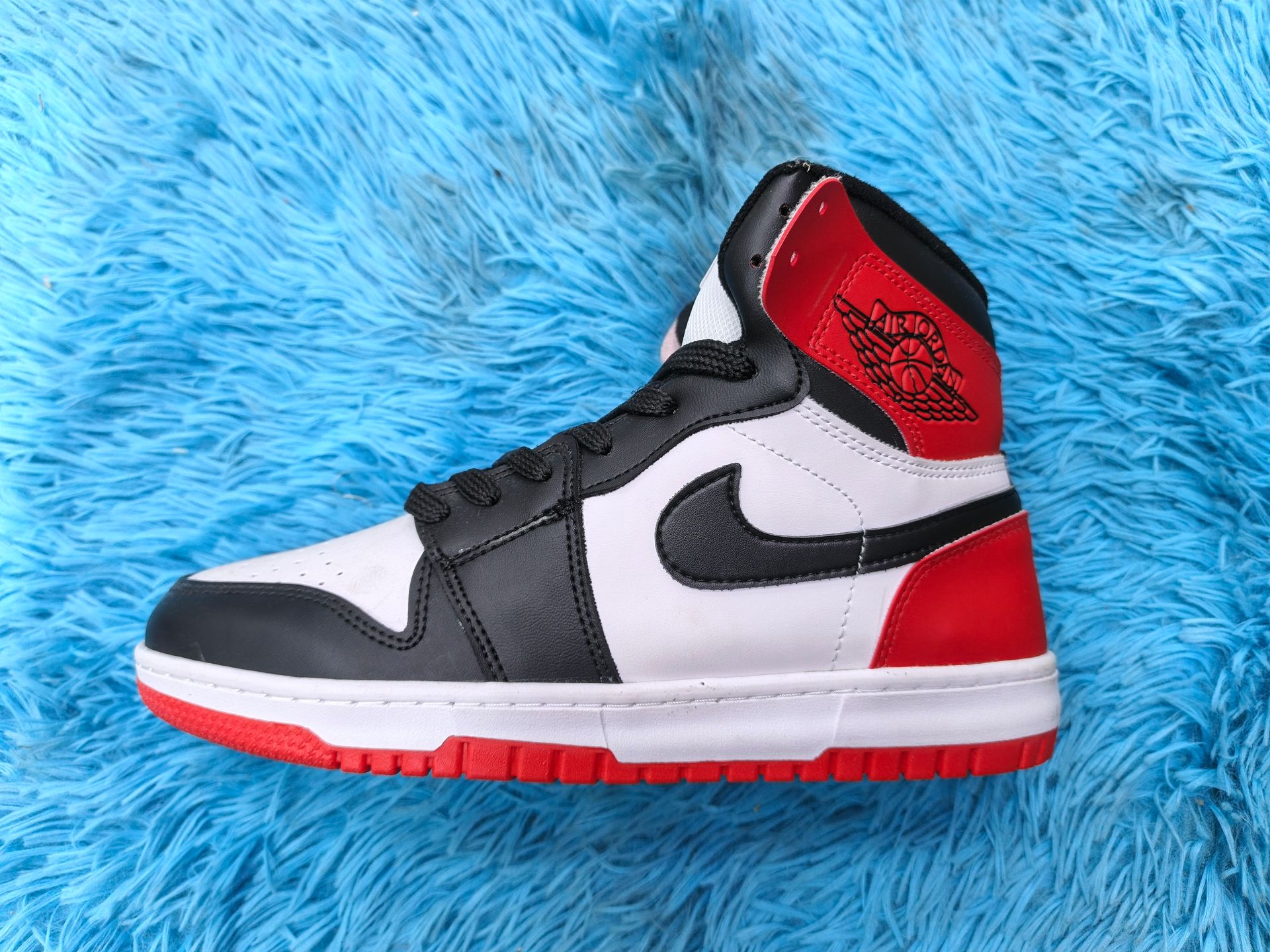 JORDAN RETRO 1