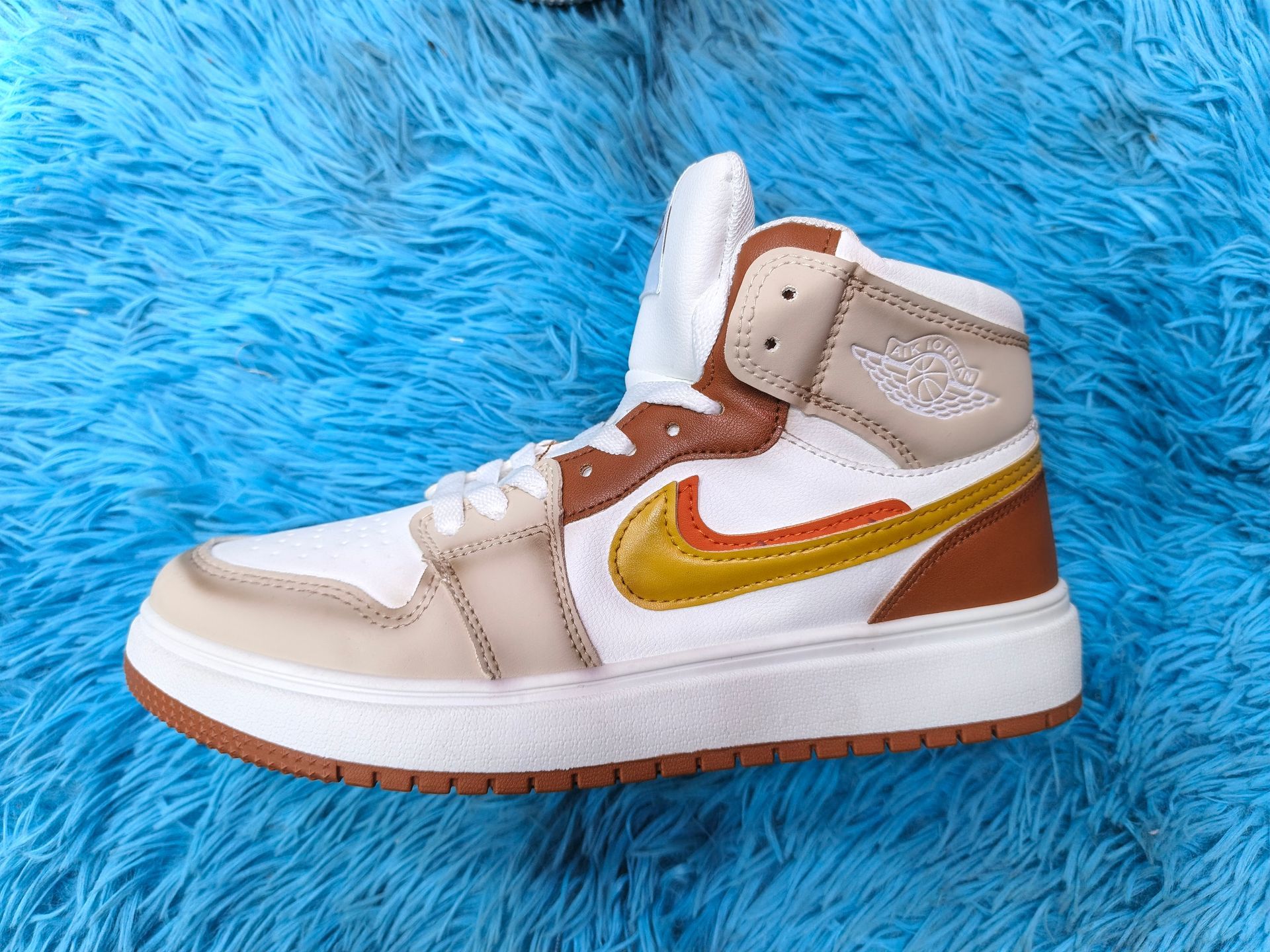 JORDAN RETRO 1 CLASSIC