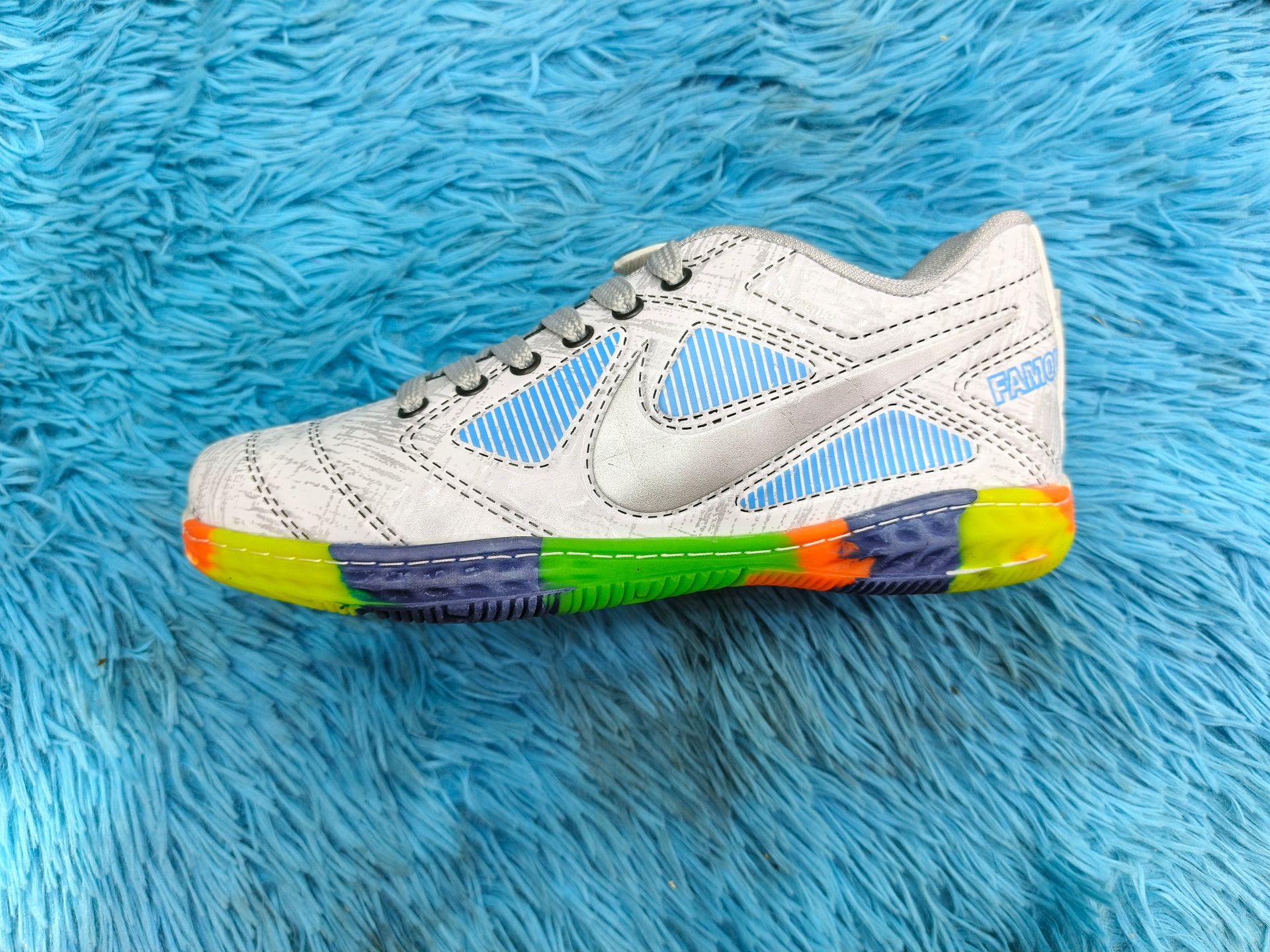 TORRETIN NIKE FAMOUS