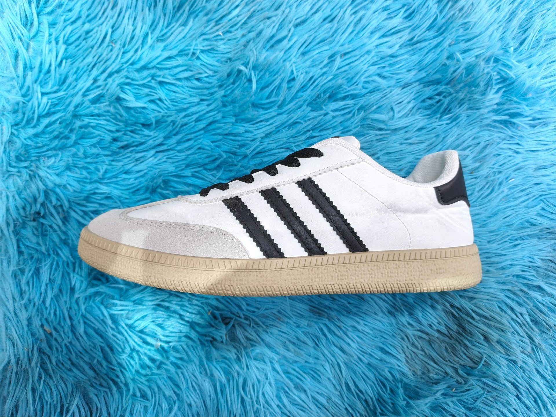ADIDAS ZAMBA IMPORTADA