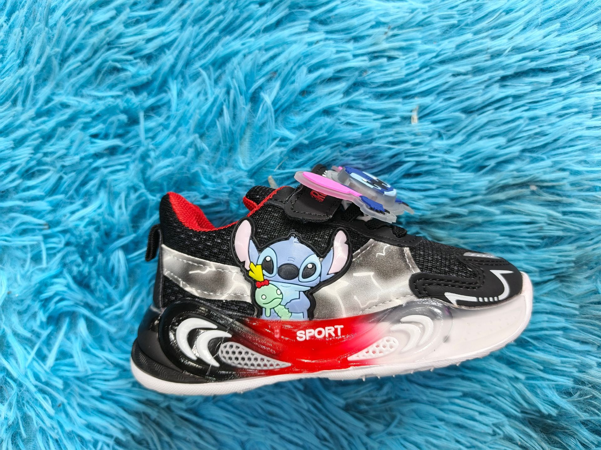 NEW RUNNER DE STITCH