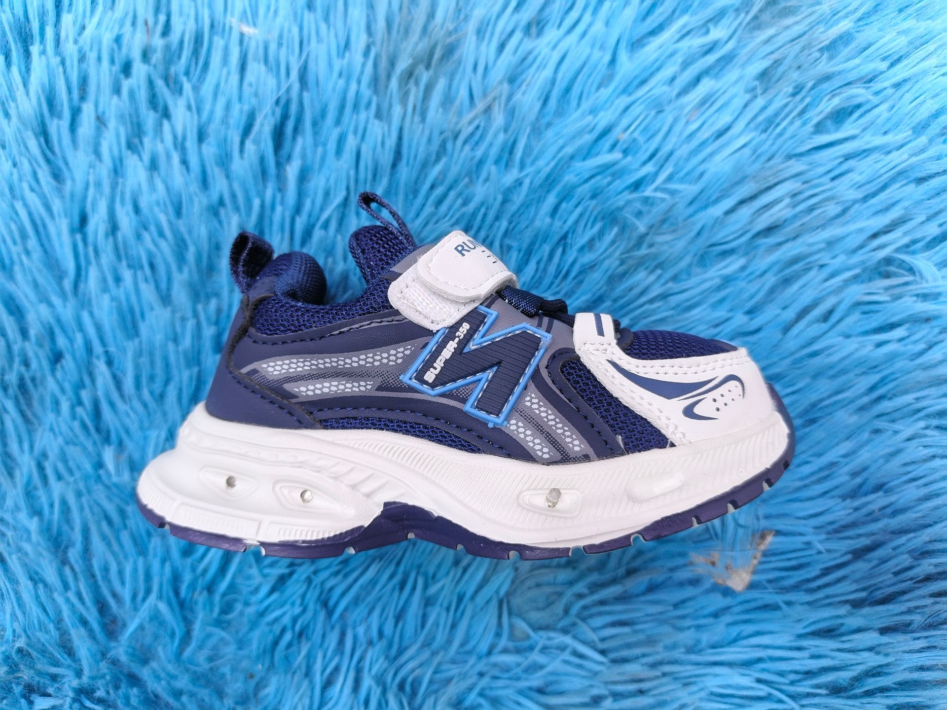 NEW BALANCE 520 PARA NIÑO