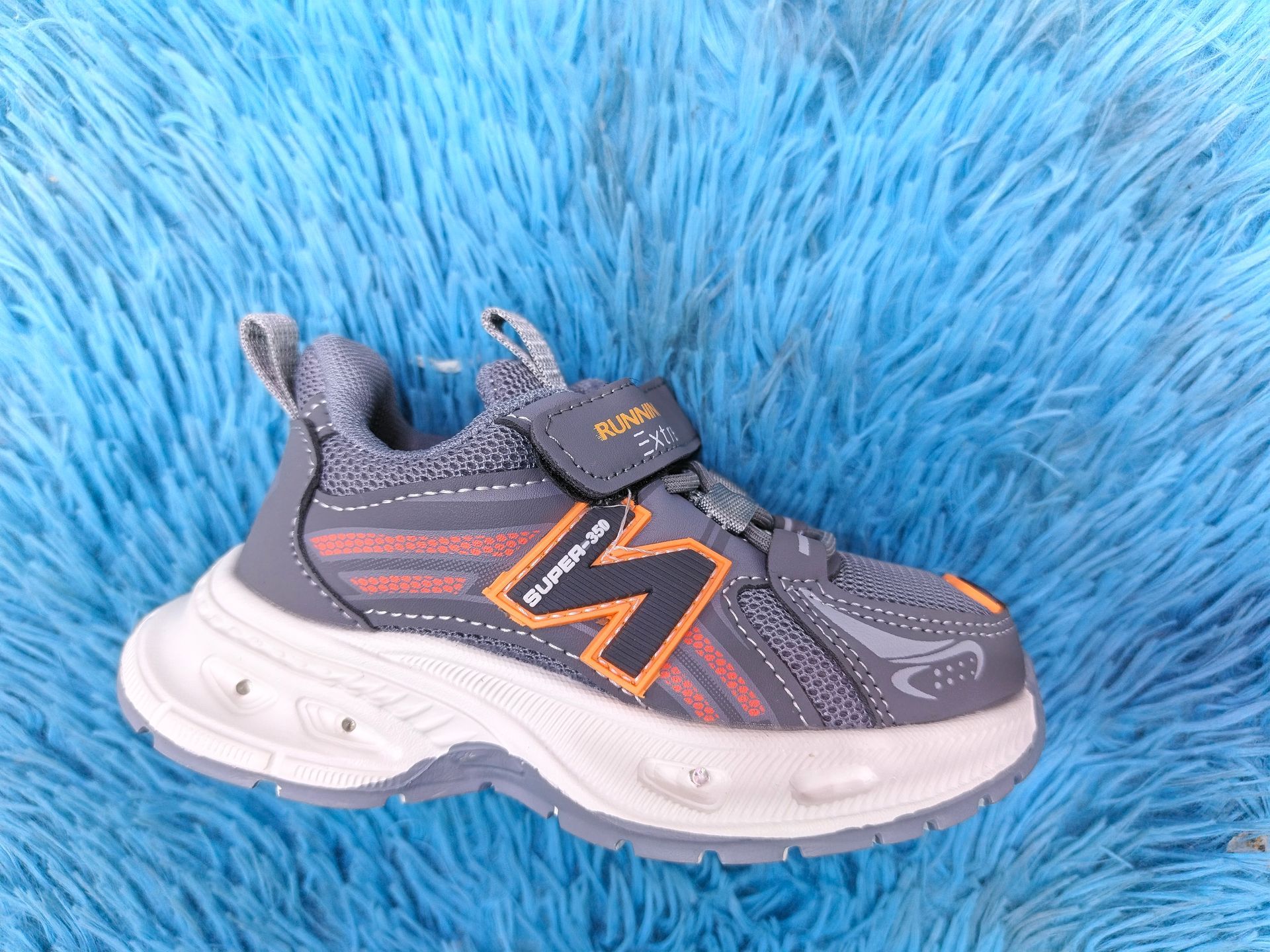 NEW BALANCE 520 PARA NIÑO