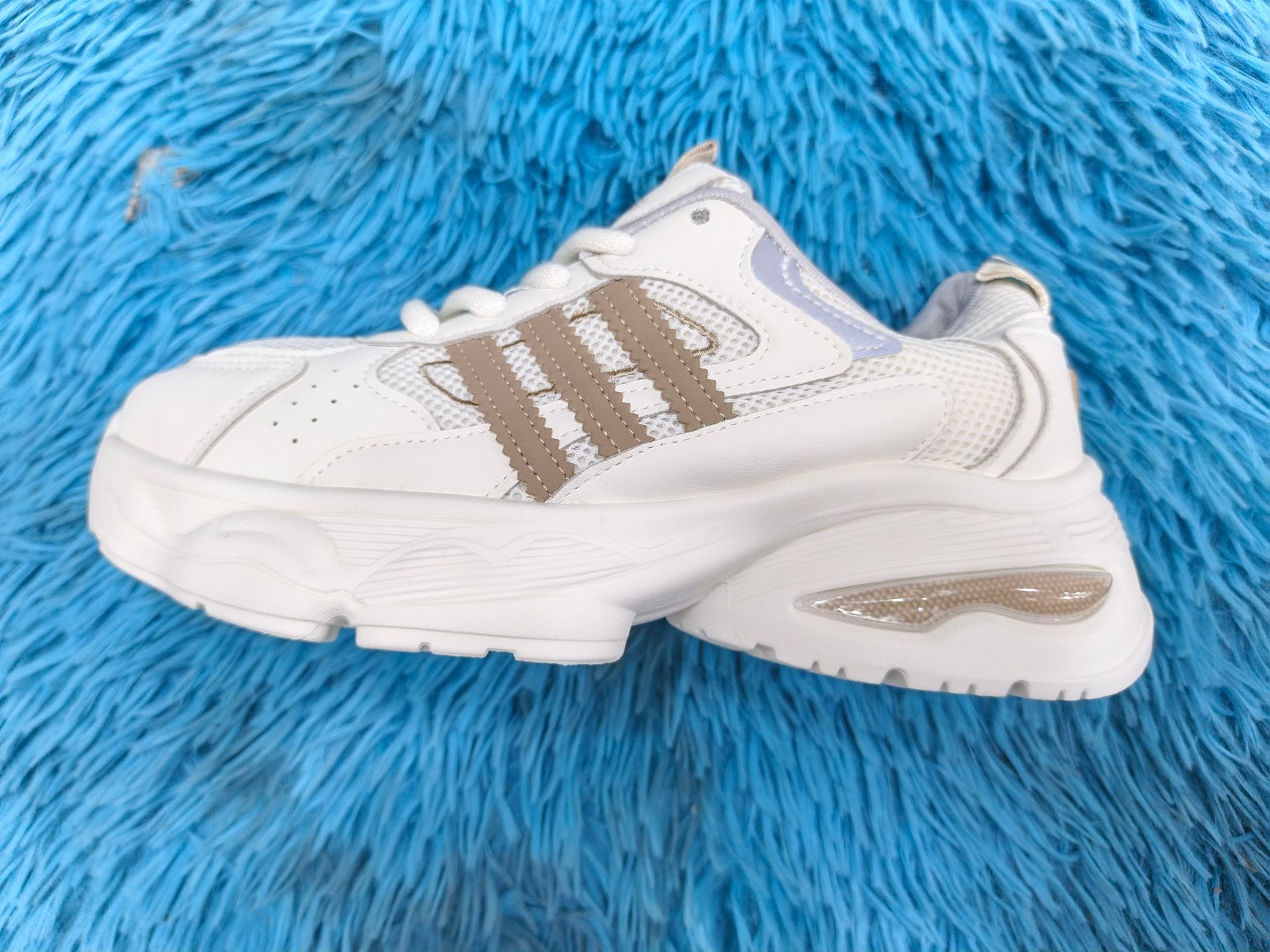 ADIDAS EN PLATAFORMA PARA DAMA