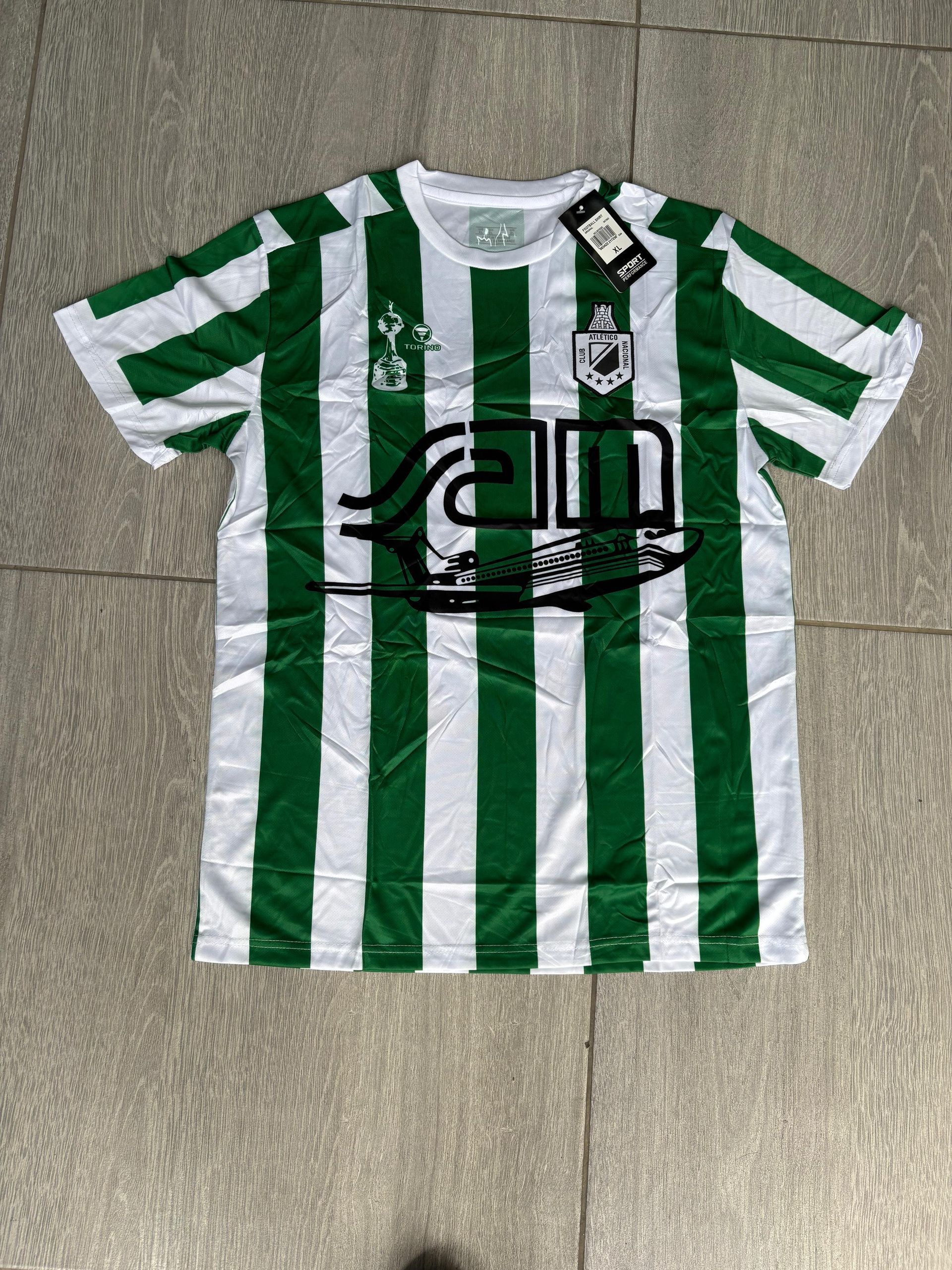 CAMISETA RETRO DEL ATLETICO NACIONAL