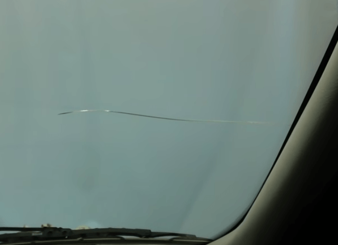 edge-crack-windshield-repair