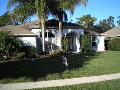 Painted Lawn and House  — Orlando, FL — Orlando Painting Co Inc