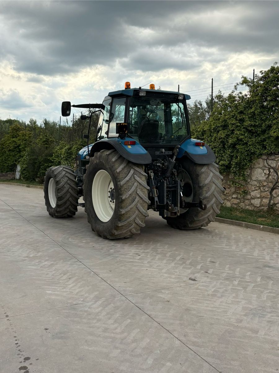 Trattore new holland