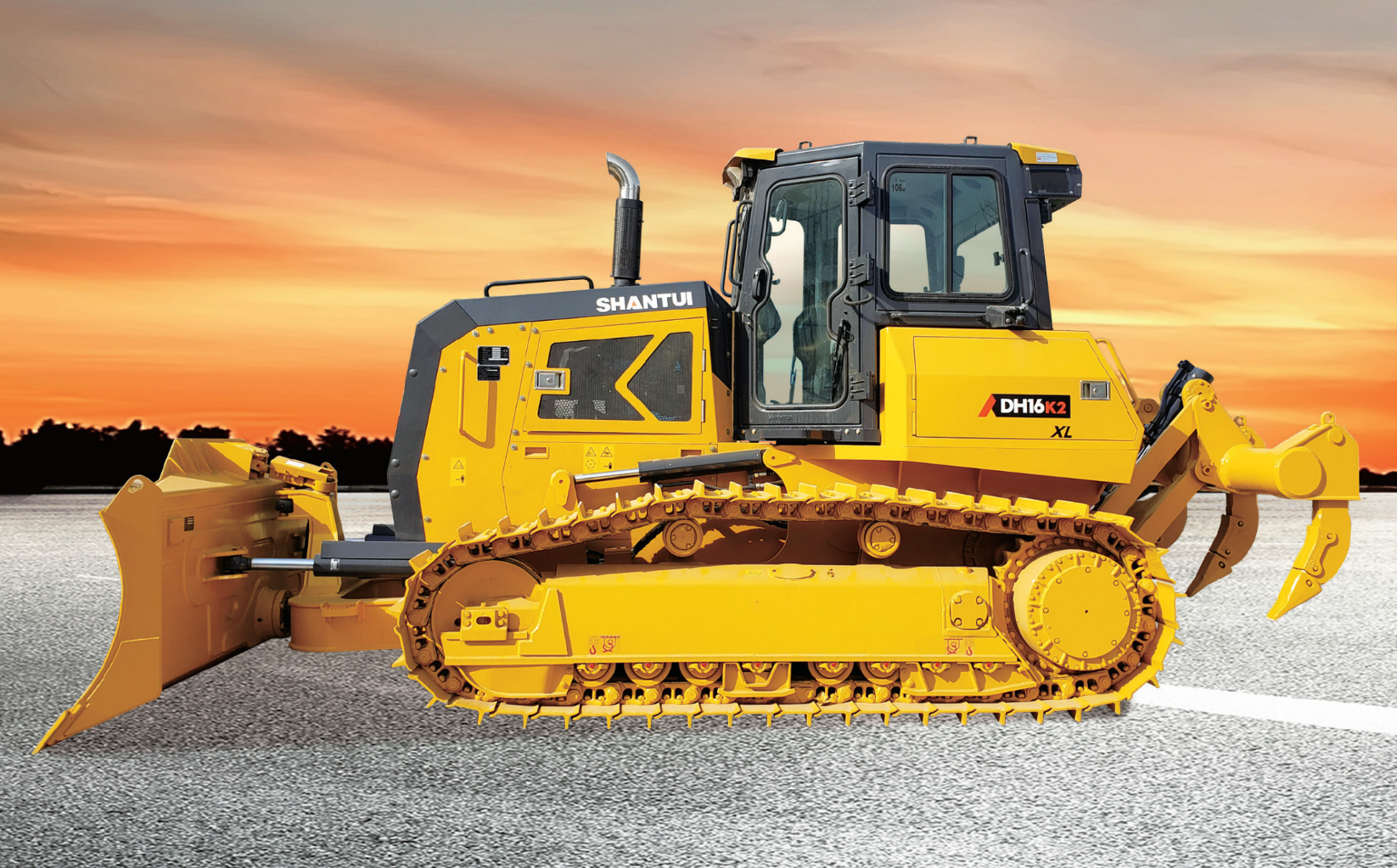 Yellow Skid Steer Loader with Bucket in A Dirt Setting — Shantui QLD in Kingsthorpe, QLD