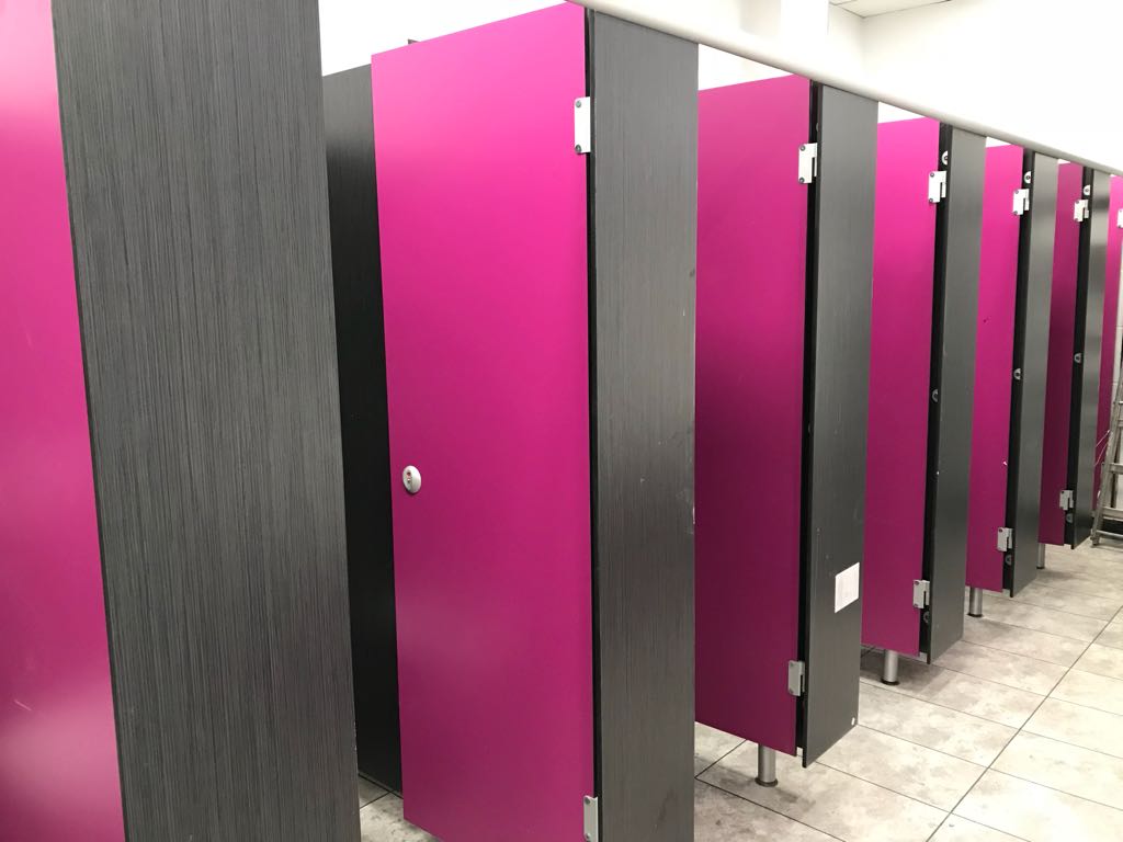 commercial toilet cubicles