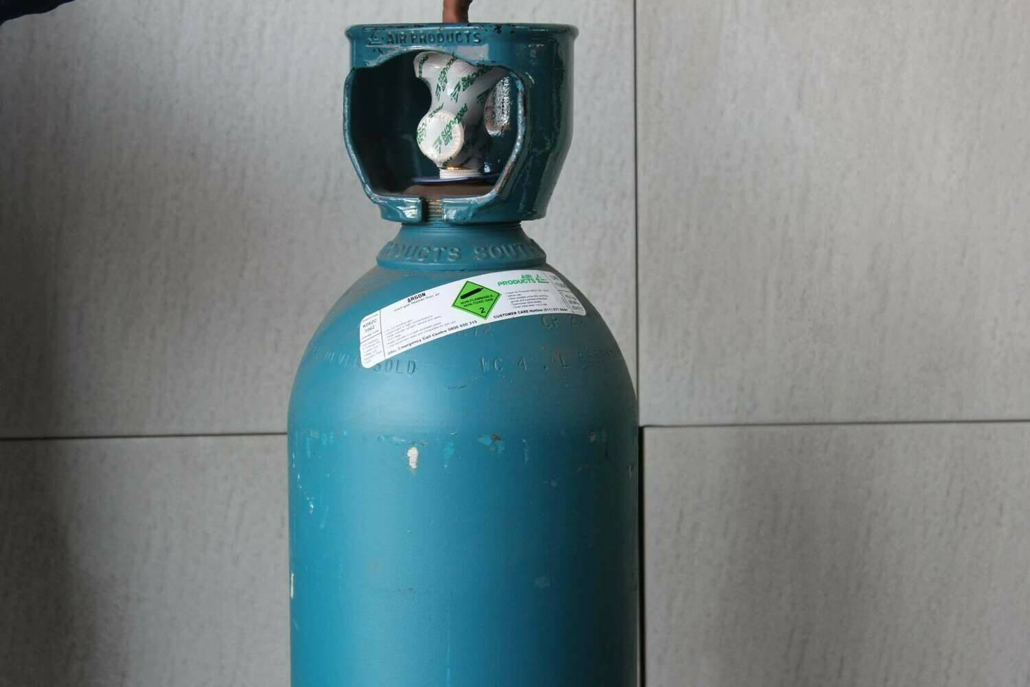 9kg gas cylinder is the most convenient cylinder size to easily refill and use