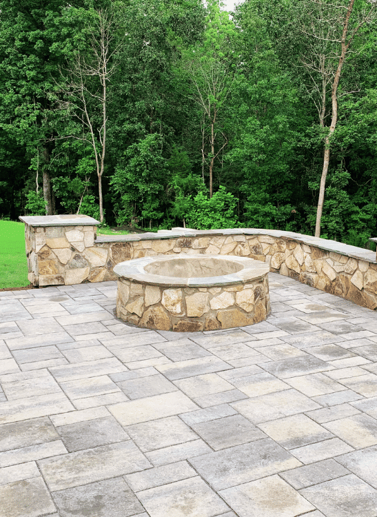 Fire Pits & Fireplaces