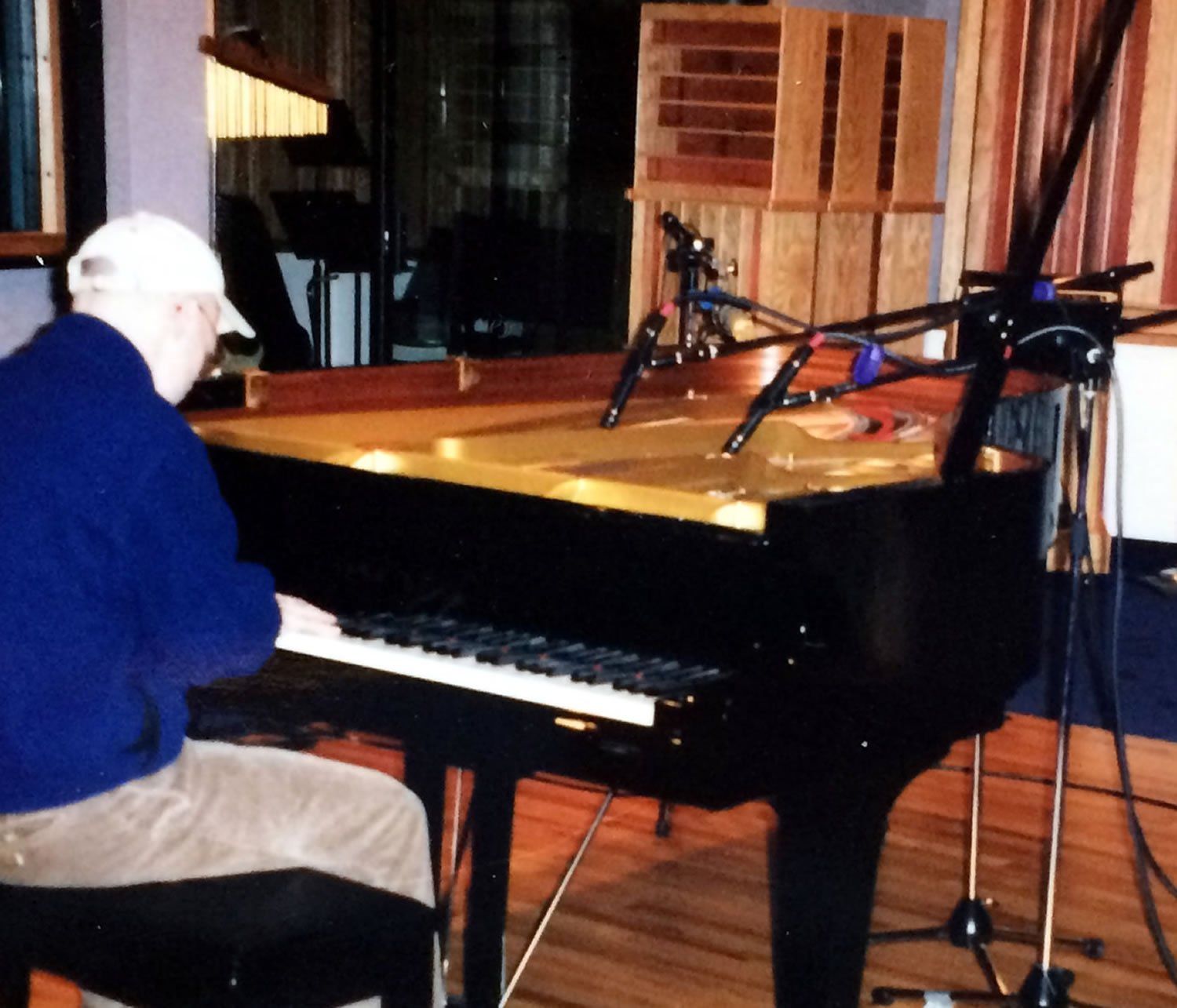 Michael Newhouse Allison playing piano during Free To Run recording session 1998.