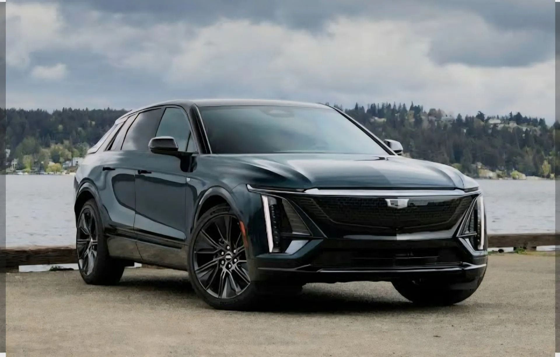 Cadillac LYRIQ