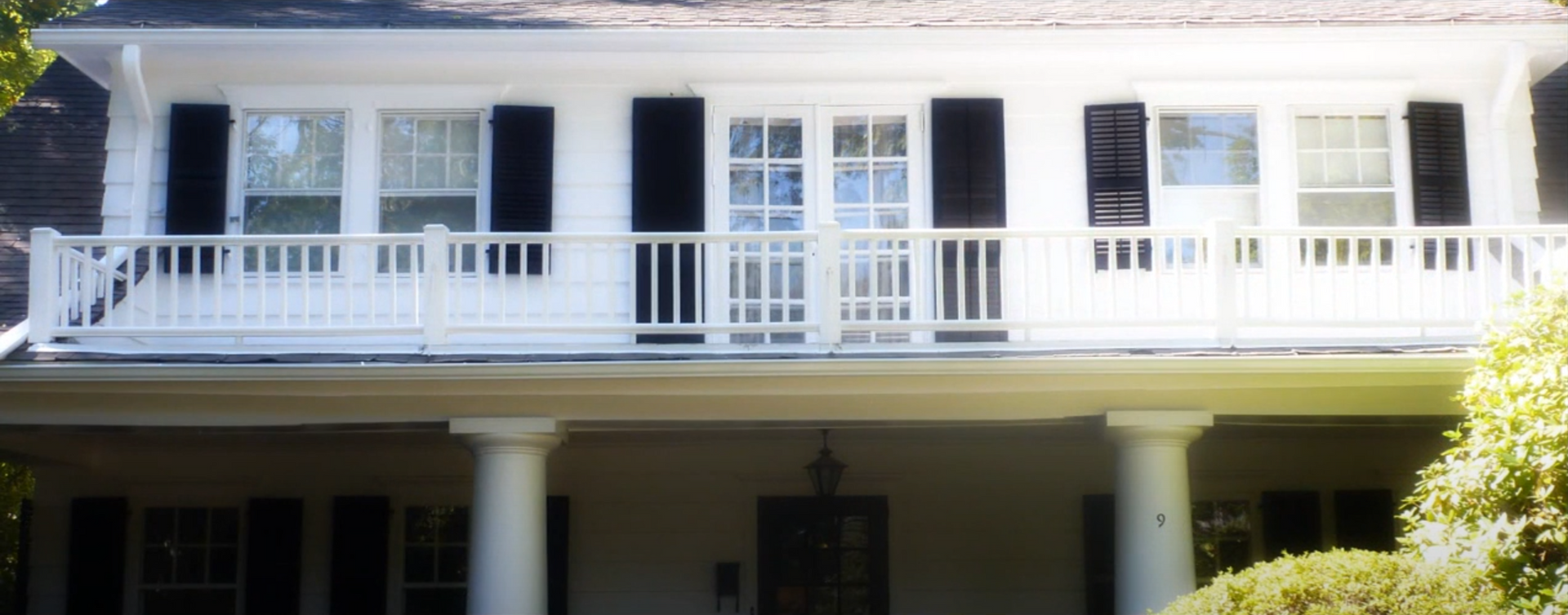 picture of exterior of home freshly painted