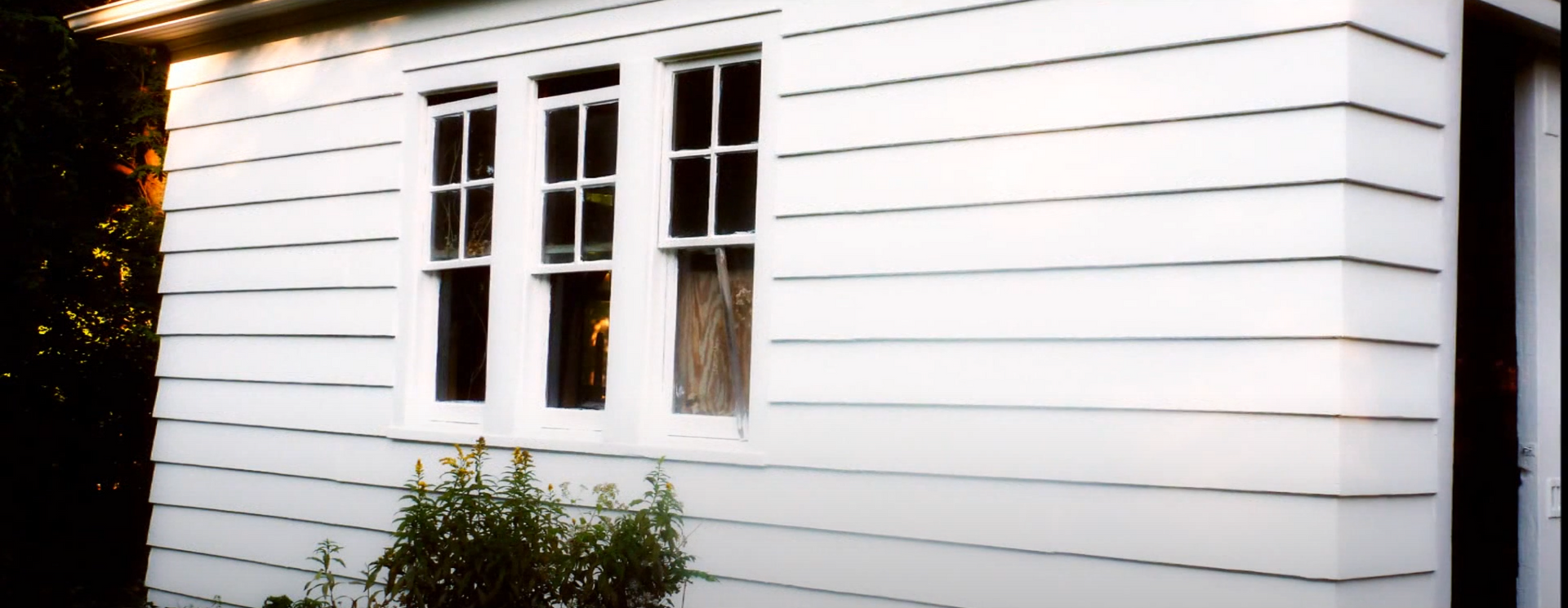 picture of exterior of home that is freshly painted