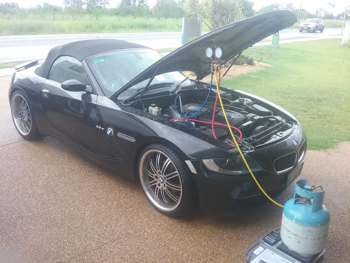 Re-gassing A Car - Local Mechanics in Cawarral, QLD