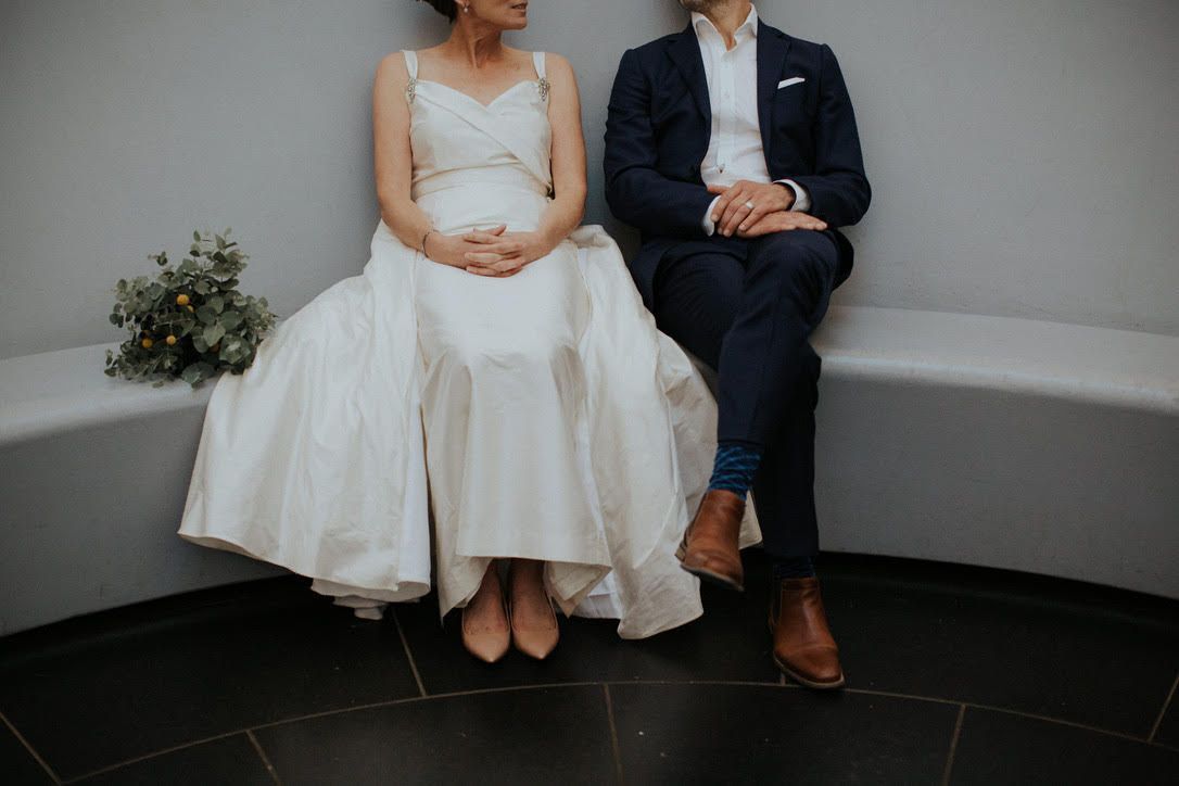 maison-de-challie-bride-white-structured-gown-with-long-veil