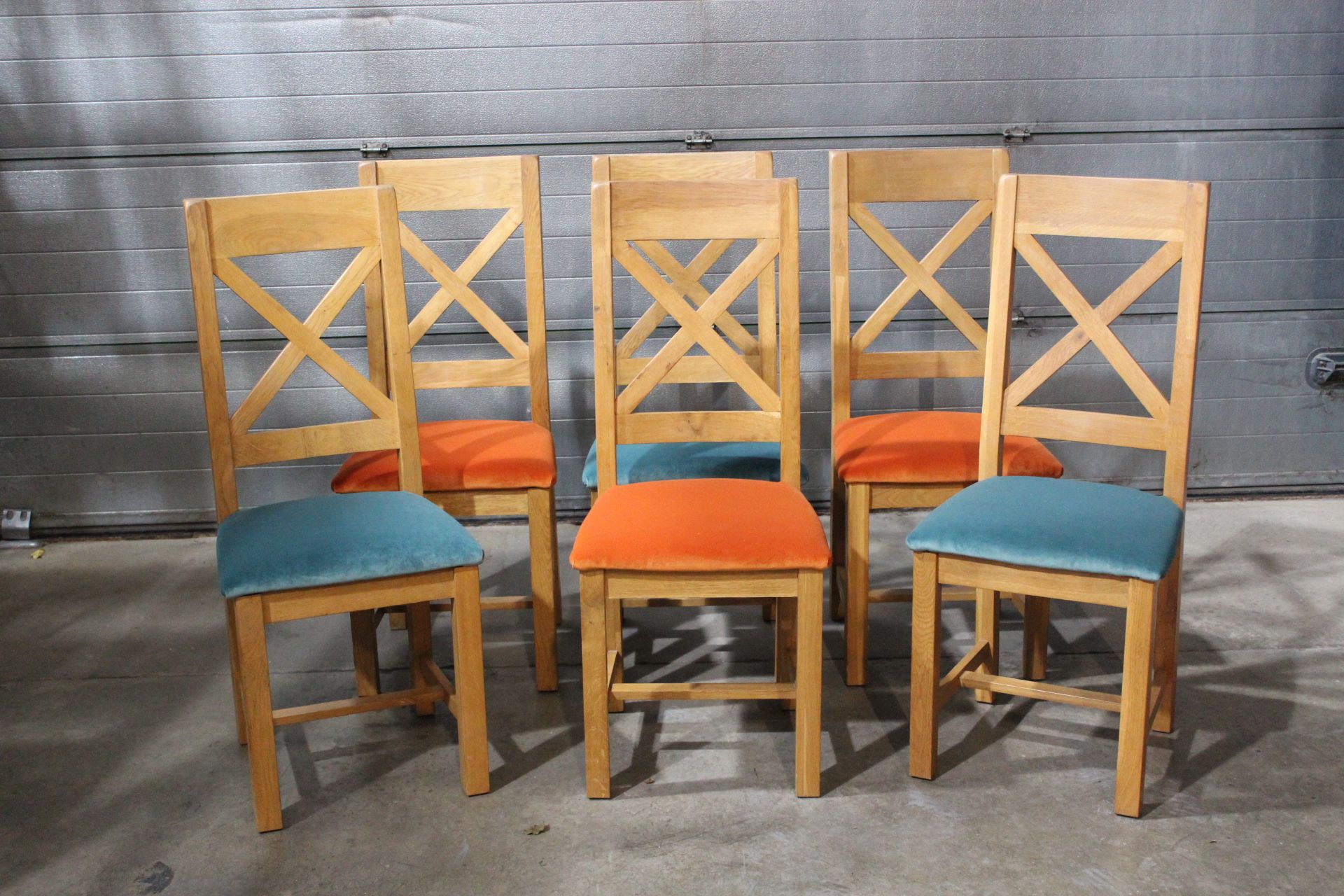 Modern oak dining chairs, contrasting colours
