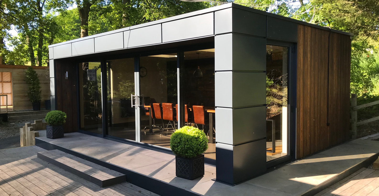 contemporary-garden-office