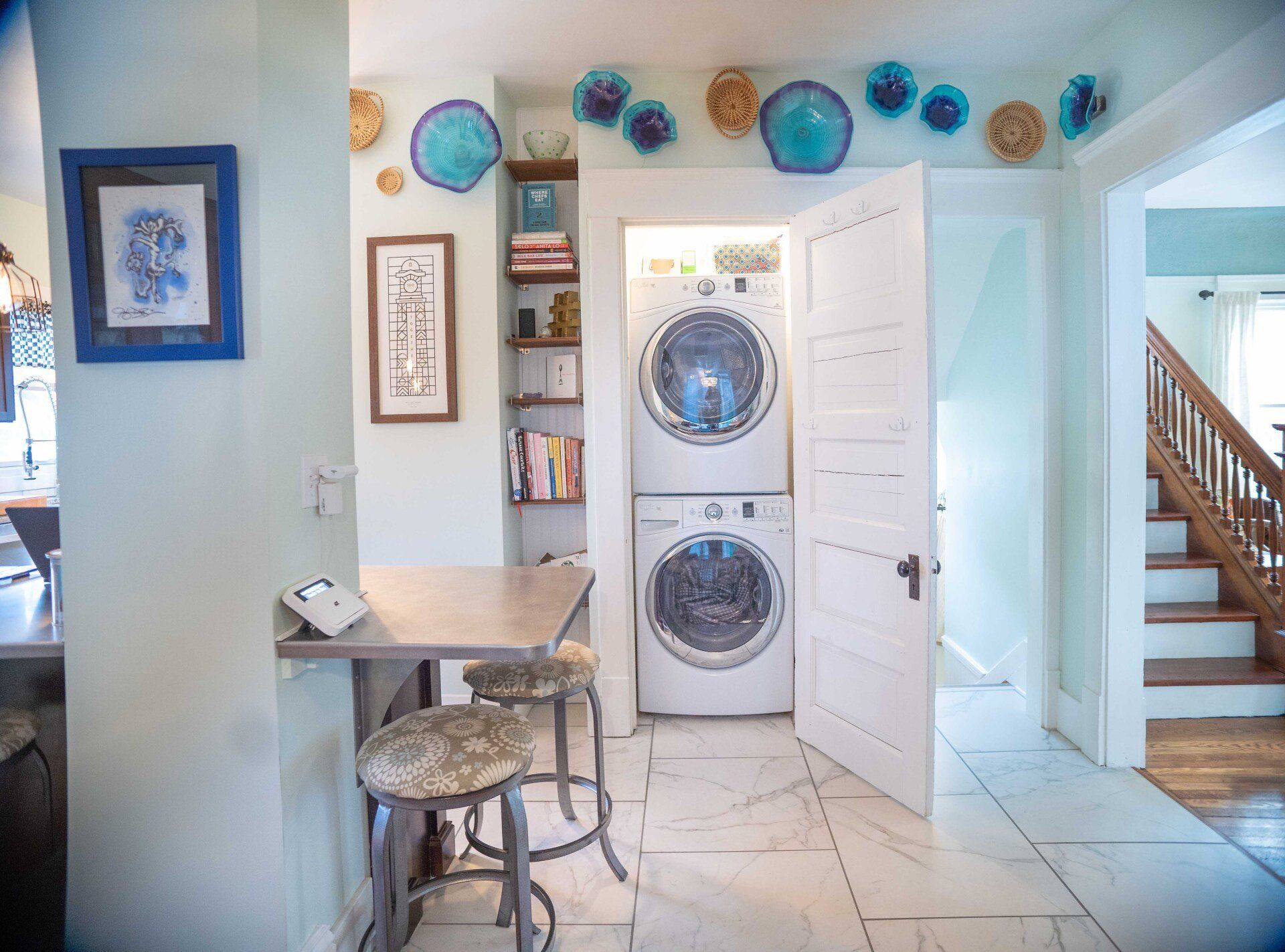 Discrete Washer/Dryer in Kitchen