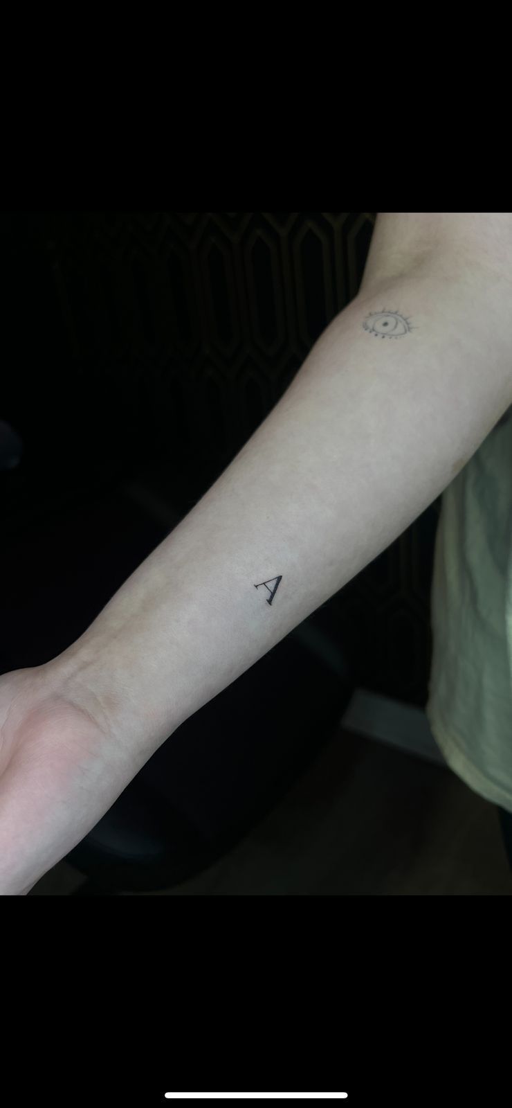 Paulina Ferreira fine line tattoo