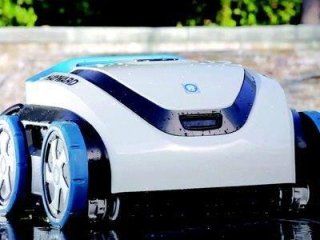 Robot per pulizia piscine