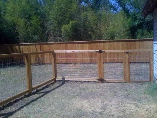 Backyard Fence — New Braunfels, TX — Shelton’s Outback Fence Co