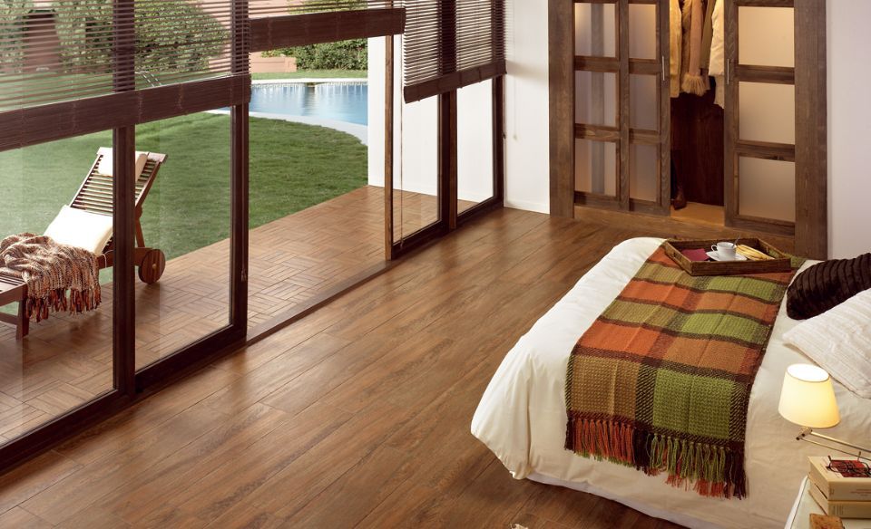 Camera da letto e porta finestra