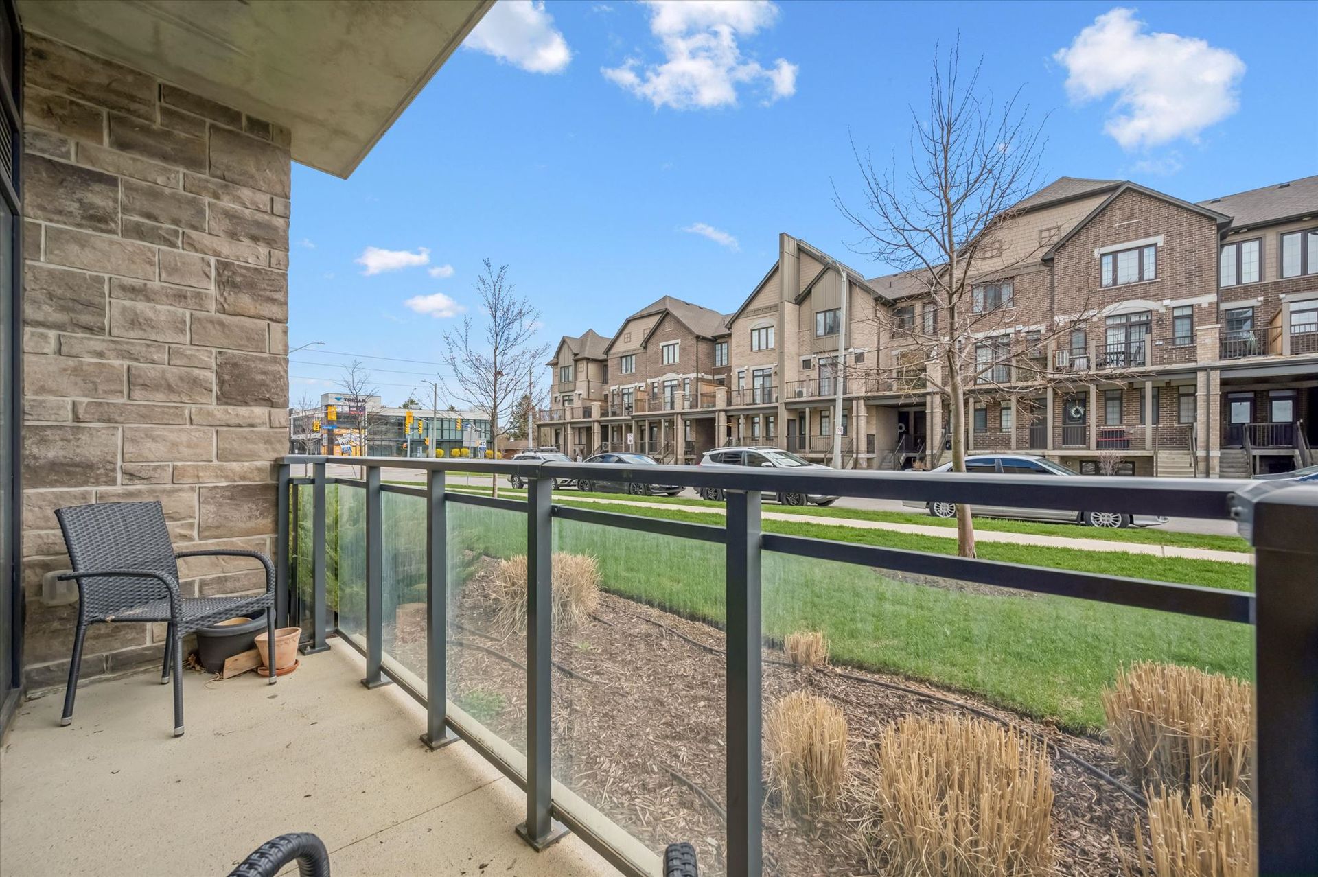 110-332 Gosling Gardens 