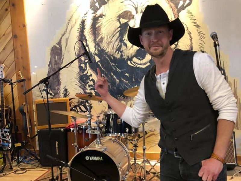 An Evening at The Bear: Music, Mingling, and Mountain Views