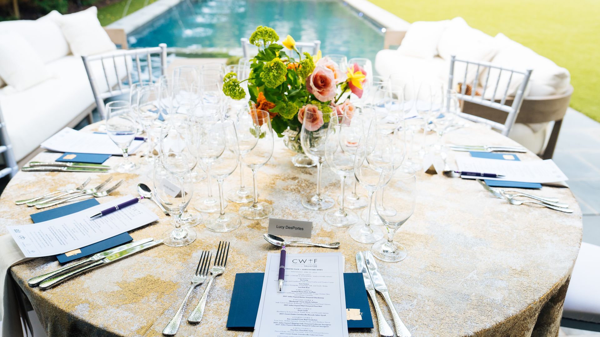 tablecloth rentals north carolina