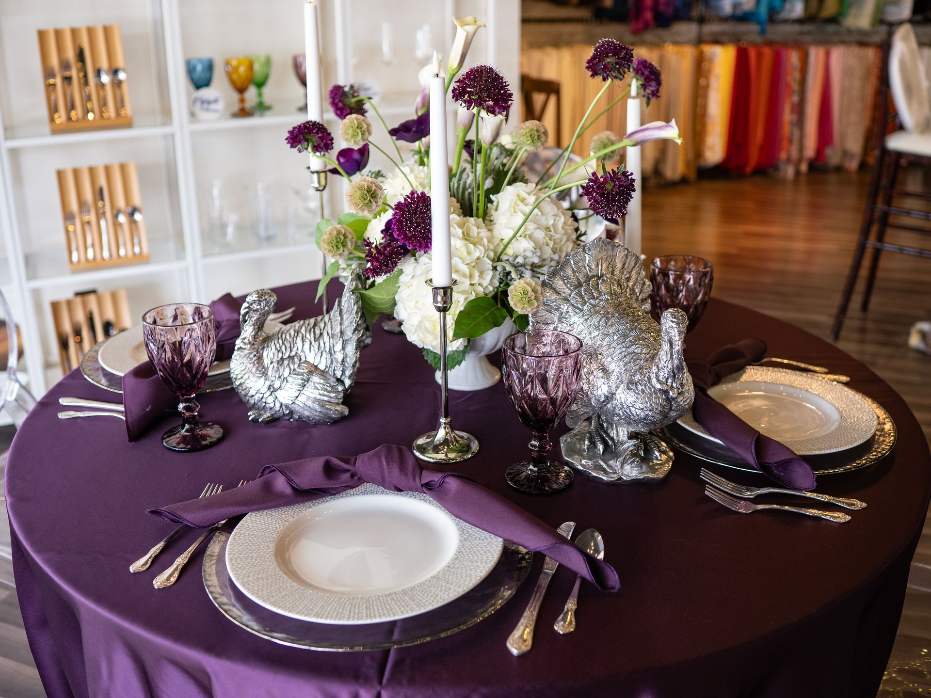 purple and silver holiday table decor