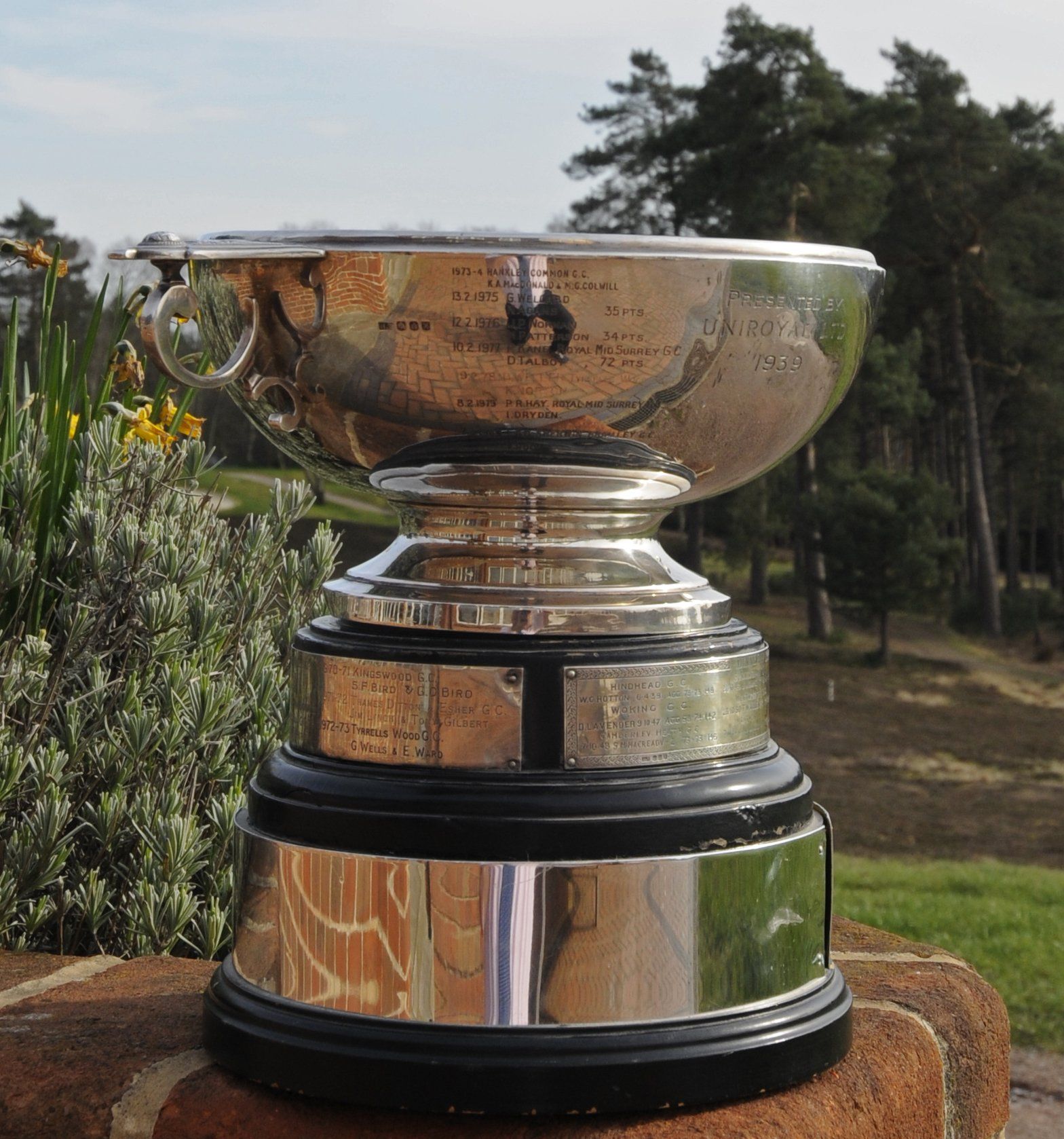 Guildford Golfing Alliance Uniroyal Quaich Foursomes trophy