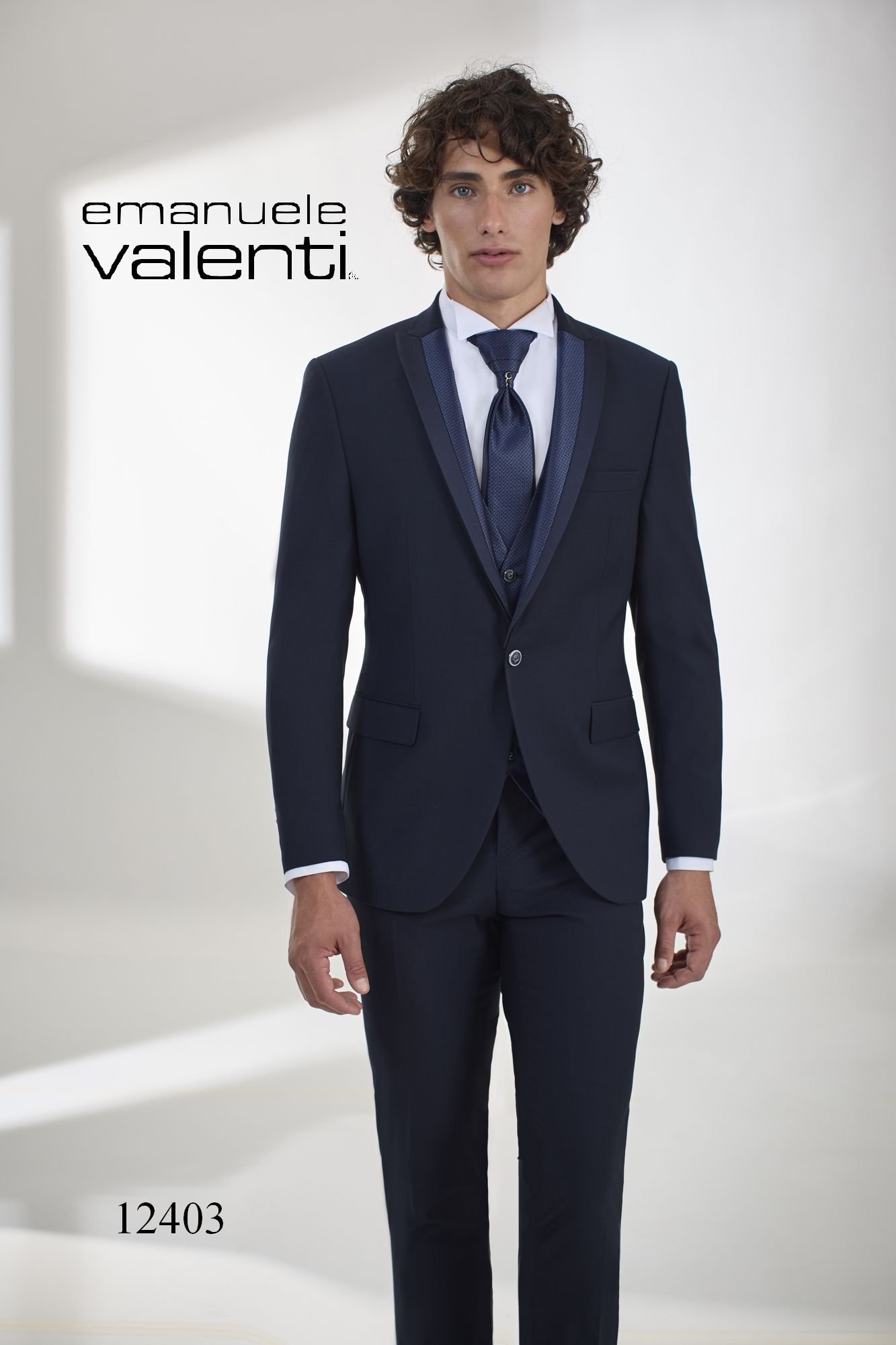 Emanuele Valenti, Collezione 2025, abiti sposo 09