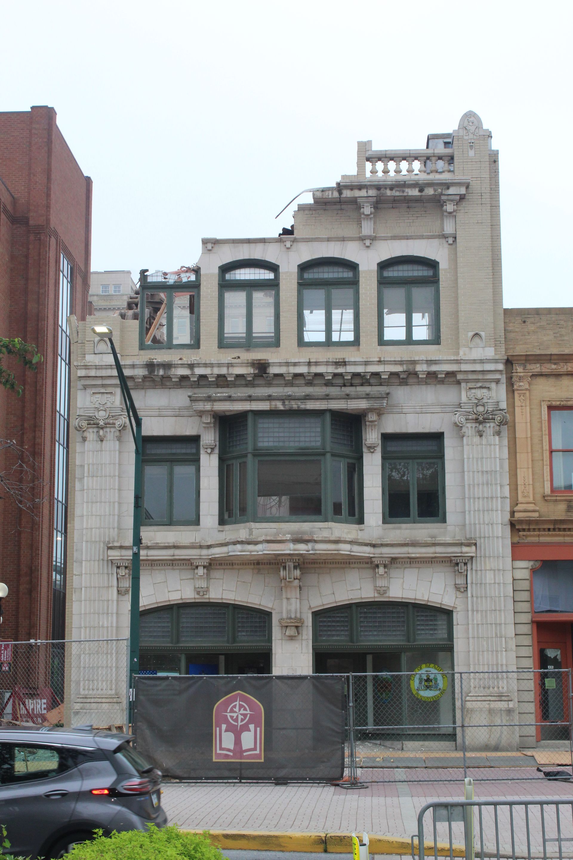 Historic building on Penn Street in Reading, PA coming down!