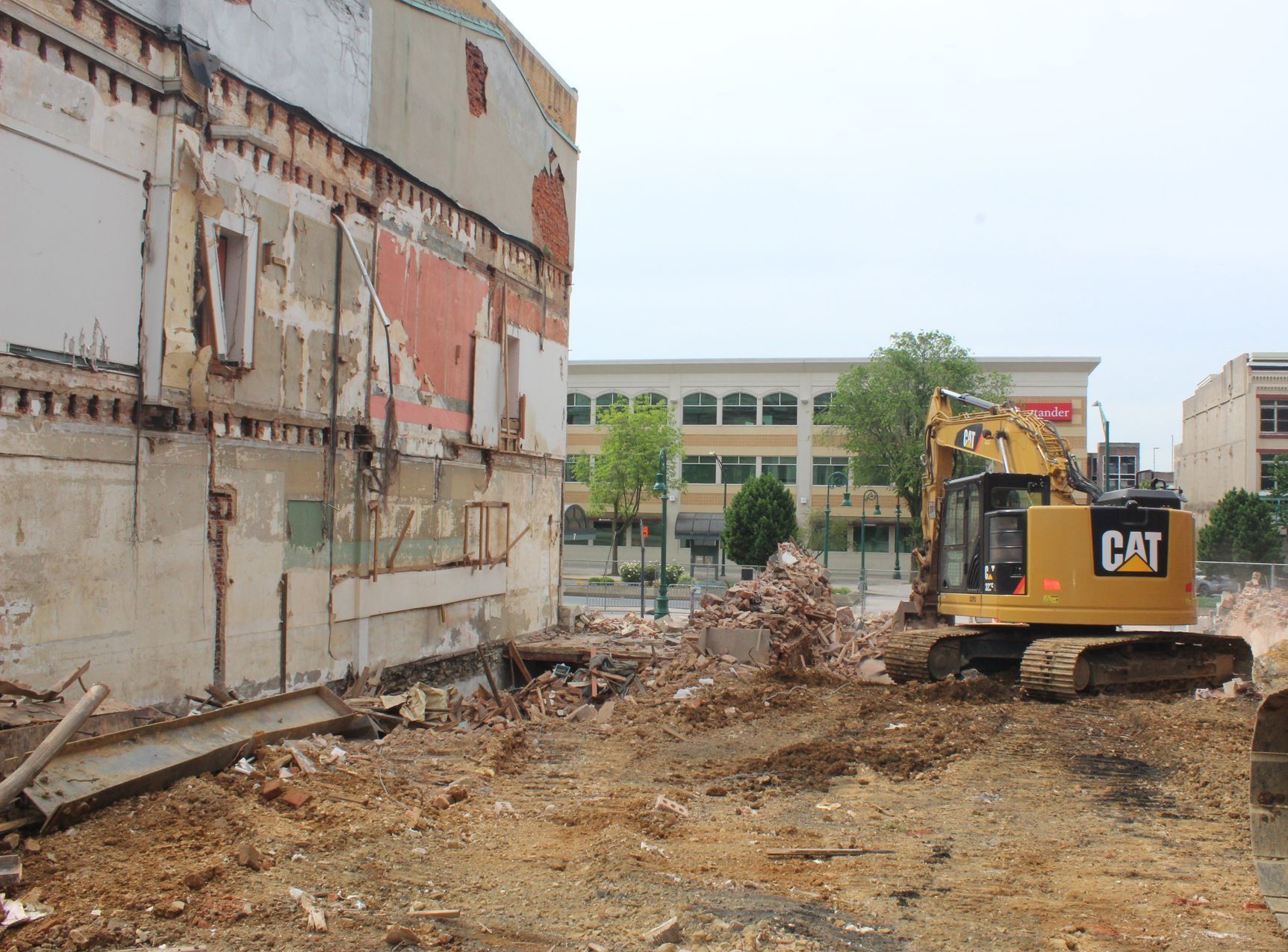 The building has been demolished. 