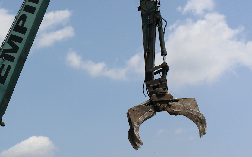 A crane with the word empire on it