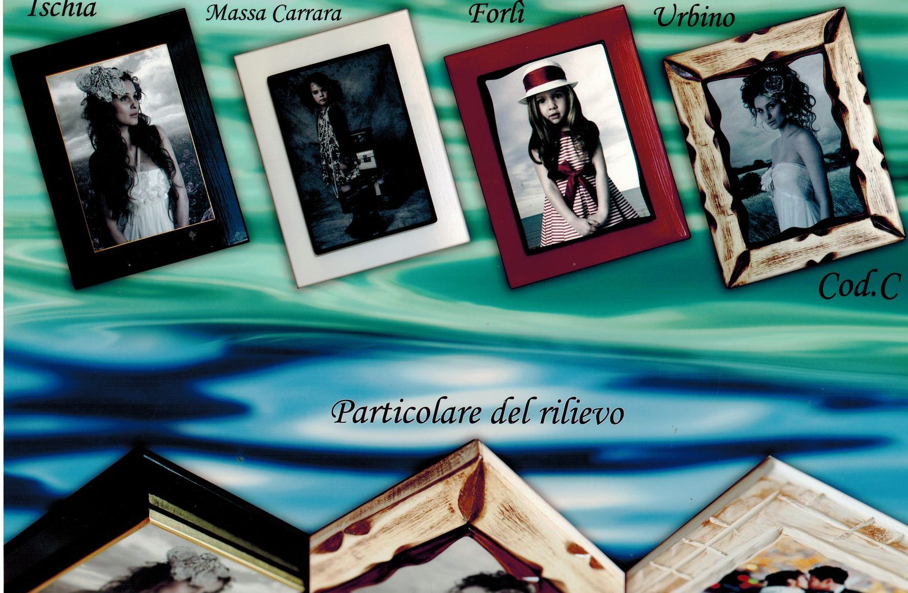 Un'immagine di una donna con una corona è circondata da altre immagini